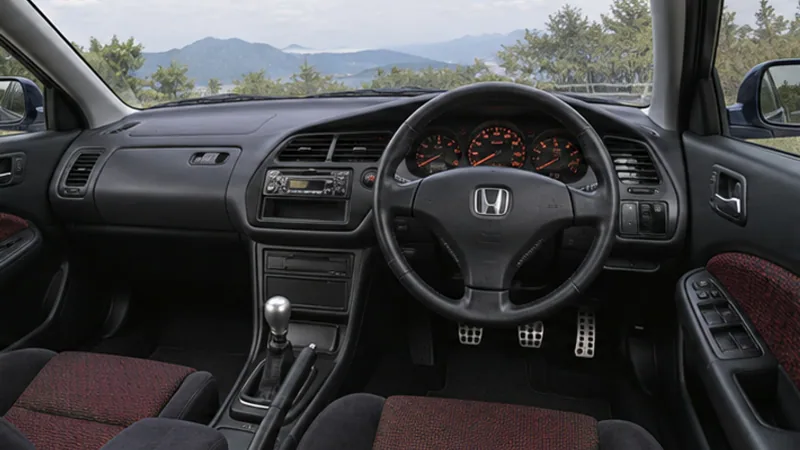 Салон Honda Torneo Euro R