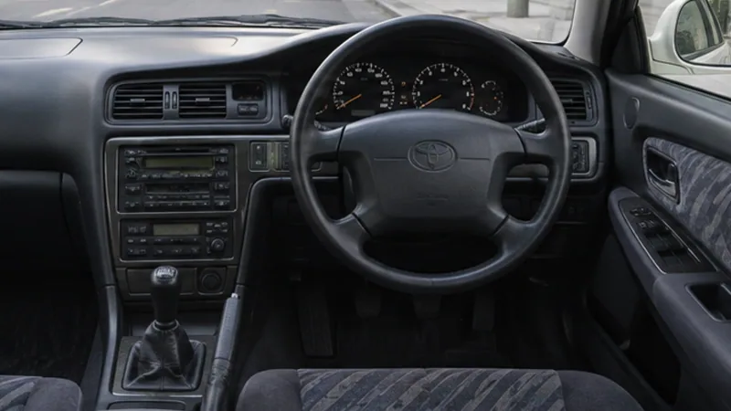 Салон Toyota Mark II X100