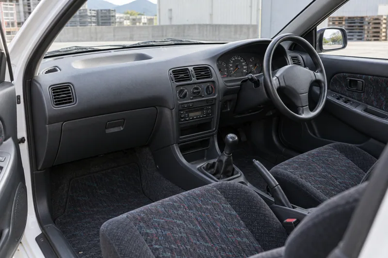 Праворульный салон Mitsubishi Mirage Cyborg