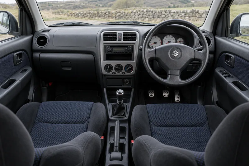 Салон Suzuki Kei Works
