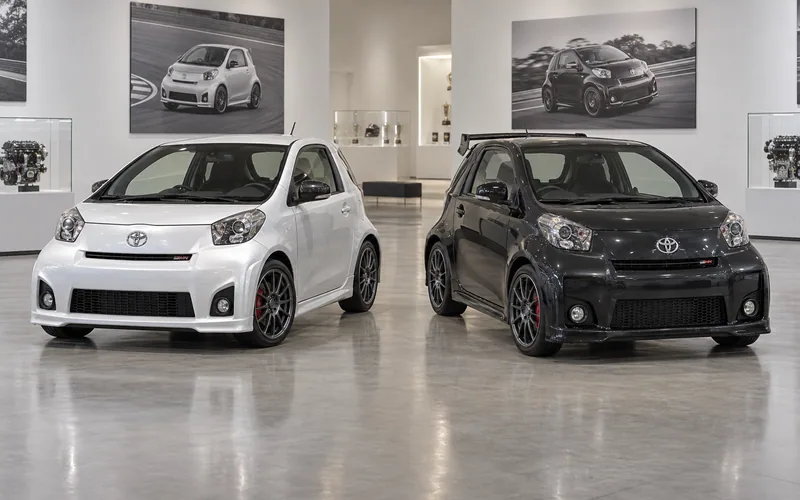 Toyota iQ GRMN 2009 и GRMN Supercharger 2012